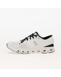 On Shoes - Sneakers w cloud x 4 ivory/ black eur 39 - Lyst