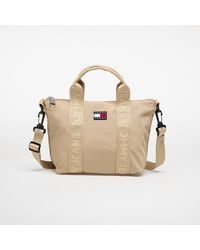Tommy Hilfiger - Tas Tommy Jeans Ess Daily Mini Tote - Lyst