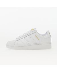 adidas Originals Originals Superstar 80s Rose Gold Metal Toe Cap Trainers  in White | Lyst