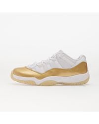 Nike - Baskets air 11 retro low "mother's day" white/ metallic gold-team gold eur 37.5 - Lyst