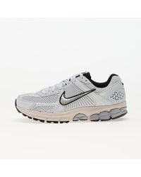 Nike - Baskets w zoom vomero 5 pure platinum/ chrome-lt orewood brn eur 36.5 - Lyst