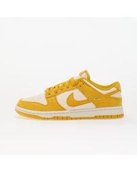 Nike - Baskets wmns dunk low pale ivory/ dk sulfur-sail-mtlc gold eur 38 - Lyst