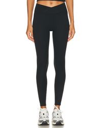 437 - The V legging - Lyst