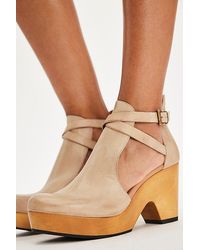 Free People - Cedar Leather Clogs - Lyst