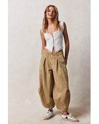 Free People - Sophie Chino Pants At In Tan, Size: Xs - Lyst