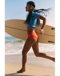 Rashi World - Short Sleeve Cropped Surf Tee - Lyst