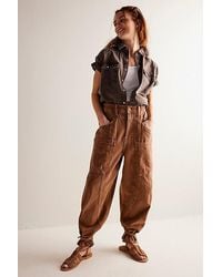 Free People - New School Relaxed Jeans At Free People In Warm Brown, Size: Medium - Lyst