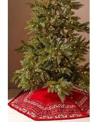 French Knot - Swan Tree Skirt By - Lyst