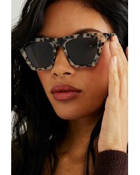 Free People - Lucy Polarized Cat Eye Sunglasses At In Snow Tort - Lyst