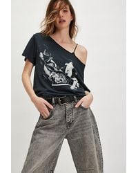 Daydreamer - Queen 1975 Off-The-Shoulder Tee By - Lyst