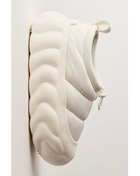 Crocs™ - Overpuff Shorty Slip-Ons - Lyst