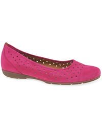 Gabor - Ruffle Punched Detail Casual Shoes - Lyst