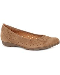 Gabor - Ruffle Punched Detail Casual Shoes - Lyst