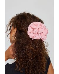 Garage - Oversized Flower Hair Claw Clip - Lyst