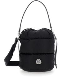 Moncler - Borsa A Mano 'Karadoc' Con Chiusura A Coulisse E Patch Logo Su - Lyst