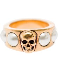 Alexander McQueen - Antique Gold-tone Ring With Skull And Pearl Embellishment In Brass - Lyst