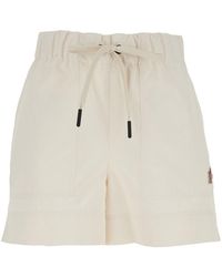 Moncler - Shorts With Drawstring Elastic Waist And Logo Patch On The Side - Lyst