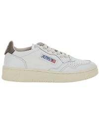 Autry - 'Medalist' Low Top Sneakers With Logo Patch On The Tongue - Lyst