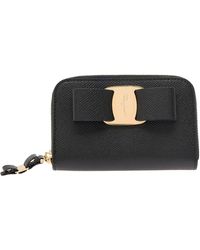 Ferragamo - 'vara' Black Card-holder With Bow And Logo Detail In Hammered Leather Woman - Lyst
