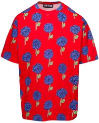 Versace - Red Crewneck T-shirt With All-over Floral Print In Cotton - Lyst