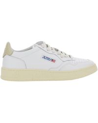 Autry - Sneaker 'Medalist' Low Top Con Patch Logo Su Lato E Linguetta E - Lyst
