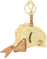 Prada - Portachiavi in rafia - Lyst