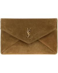 Saint Laurent - Cutch Envelope grande in pelle scamosciata cammello - Lyst