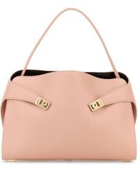 Ferragamo - Borsa a spalla Hug Soft grande in pelle rosa - Lyst