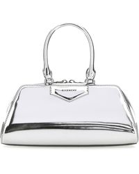 Givenchy - Borsa a mano Antigona East-West piccola in pelle argento - Lyst