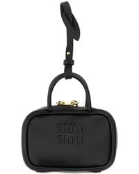 Miu Miu - Contenitore portachiavi Beau in pelle nera - Lyst