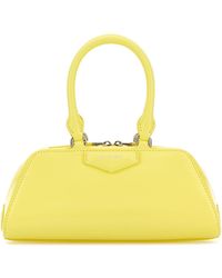 Givenchy - Borsa a mano Antigona East-West mini in pelle gialla - Lyst