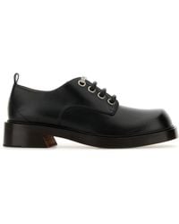McQueen - Scarpe stringate in pelle nera - Lyst