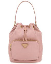 Prada - Borsa a secchiello Duet in Re-Nylon rosa - Lyst