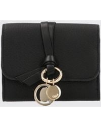 Chloé - Chlo&Eacute Calfskin Leather Trifold Wallet With Logo Charm - Lyst