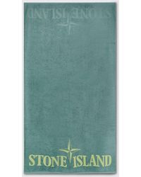 Stone Island - Telo da bagno in spugna con logo ricamato - Lyst