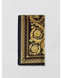 Versace - Foulard Baroque in seta stampata - Lyst