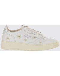 Autry - Medalist Low Leather Sneakers With Embroidered Flowers And Rhinestones - Lyst