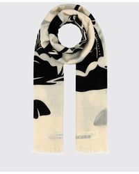 Burberry - Equestrian Knight Logo Pure Wool Scarf With Fringed Hem - Lyst