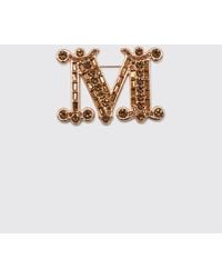 Max Mara - Monogramm-Brosche Aus Metall Mit Eingefassten Kristallen - Lyst