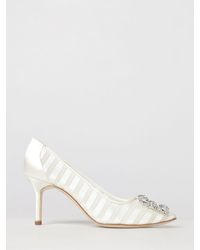 Manolo Blahnik - Hangisi Bridal Silk Satin Pumps With Jewelled Buckle - Lyst