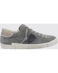 Philippe Model - Paris Leather Low-Top Sneakers With Worn Effect And Shield Logo - Lyst