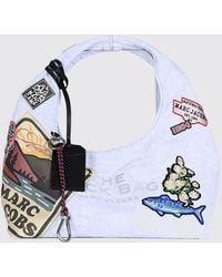 Marc Jacobs - The Sack Handtasche Aus Baumwolldenim Mit Bedrucktem Logo Und Anhänger - Lyst