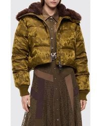 Pinko - Quilted Camouflage Print Cropped Bomber Jacket With Shearling Hood - Lyst