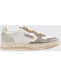 Autry - Medalist Low Super Vintage Calfskin Sneakers With Worn Effect - Lyst