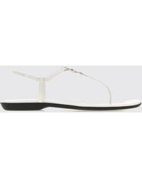 Gucci - Interlocking G Leather Thong Sandals With Low Heel - Lyst