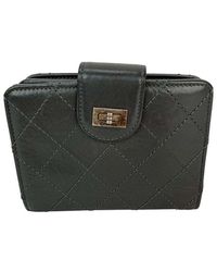 CHANEL - Leather Aged 2.55 Reissue Zip Compact Wallet (Authentic Pre-Loved) - Lyst