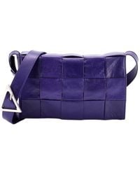 Bottega Veneta - Maxi Intrecciato Leather Cassette Crossbody Small (Authentic Pre-Loved) - Lyst