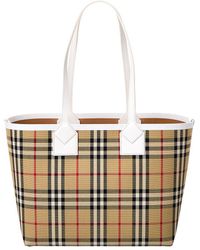 Burberry The Giant Reversible Tote In Plastic And Vintage Check