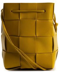 Bottega Veneta - Intrecciato Leather Cassette Bucket Bag (Authentic Pre- Owned) - Lyst