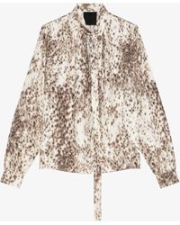 Givenchy - Camicetta in seta con stampa leopardo delle nevi e collo lavallière - Lyst